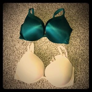 PINK / Victoria’s Secret 34DD Bra bundle